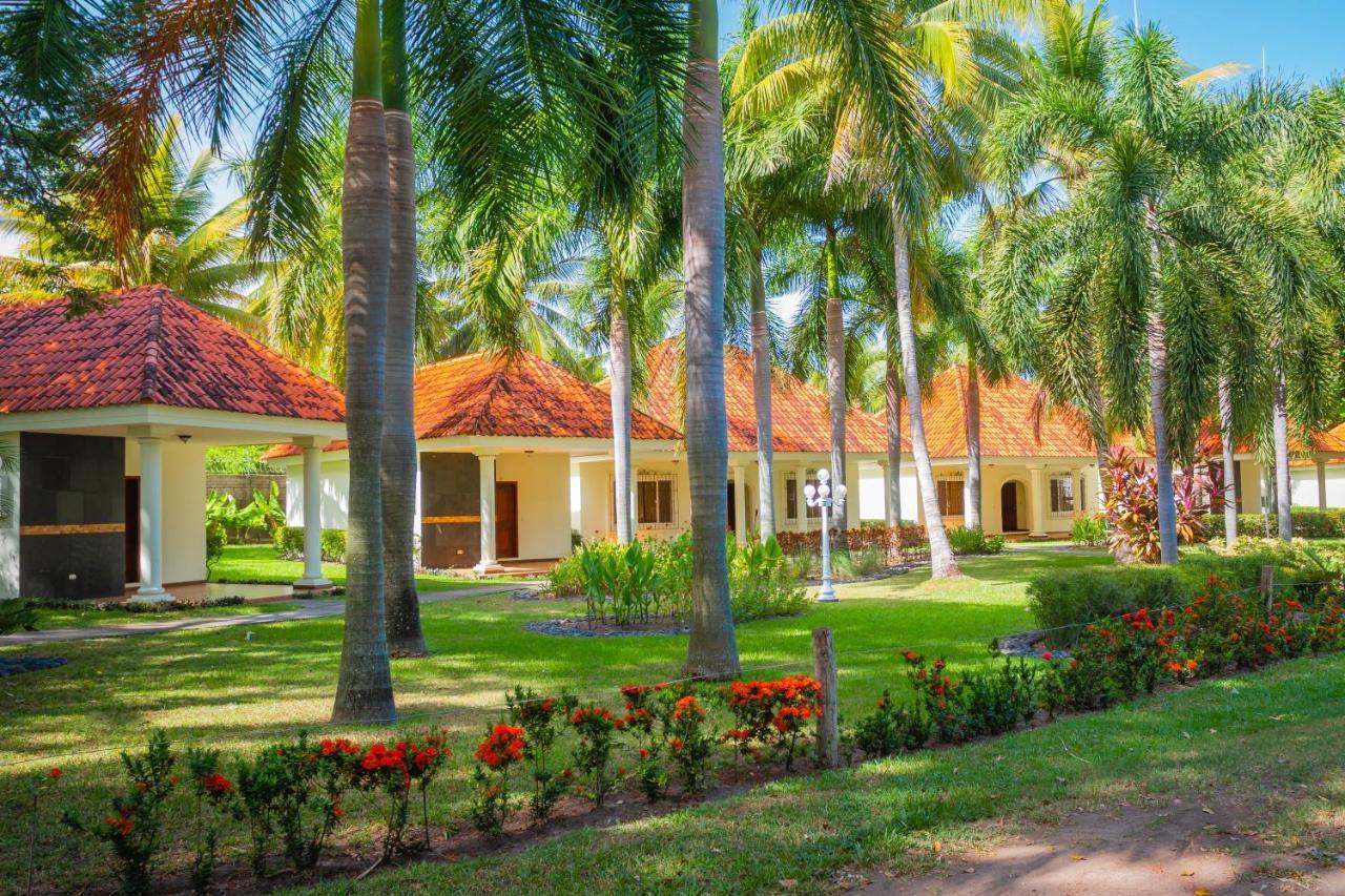 Pato Canales Hotel & Resort San Luis Zewnętrze zdjęcie